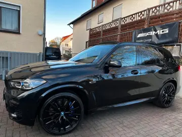 BMW X5 xDr45e M Sport PANO-SKY B&W 3xTV Sitzkl 360