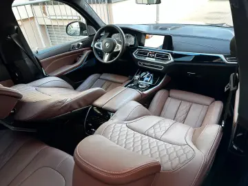 BMW X5 xDr45e M Sport PANO-SKY B&W 3xTV Sitzkl 360