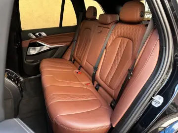 BMW X5 xDr45e M Sport PANO-SKY B&W 3xTV Sitzkl 360