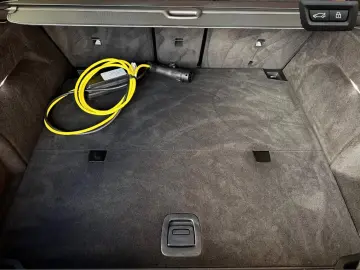 BMW X5 xDr45e M Sport PANO-SKY B&W 3xTV Sitzkl 360