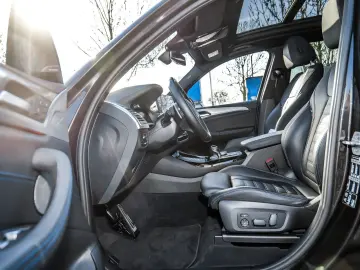 BMW X3 xDrive30d M Sport HUD PANO ACC AHK RFK NAVI