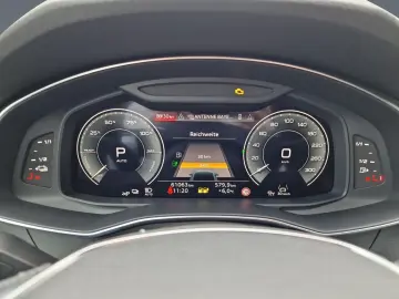 AUDI A6 Avant 55 TFSI e qu AHK STHZG HD-MATRIX Sport
