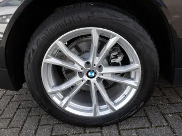 BMW X3 xDrive 30e 360  LED ACC NAVI H K KAMERA SHZ