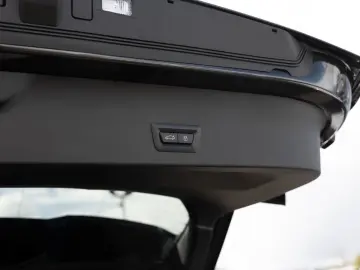 BMW X3 xDrive 30e 360  LED ACC NAVI H K KAMERA SHZ