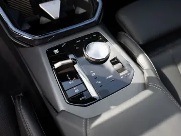 BMW X3 xDrive 30e 360  LED ACC NAVI H K KAMERA SHZ