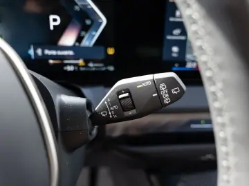 BMW X3 xDrive 30e 360  LED ACC NAVI H K KAMERA SHZ