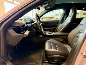 PORSCHE Taycan Panorama Keyless 75 JahrePaket APPROVED