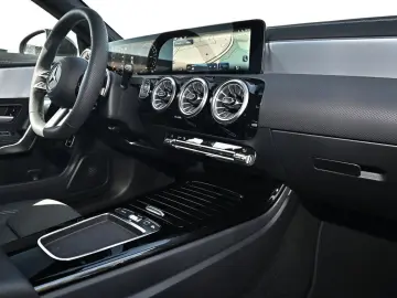 MERCEDES-BENZ CLA 250 e SB Special Ed. AMG Line Spec…