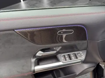 MERCEDES-BENZ GLA 250 e  AMG Hybrid Ambiente Kamera CarPlay