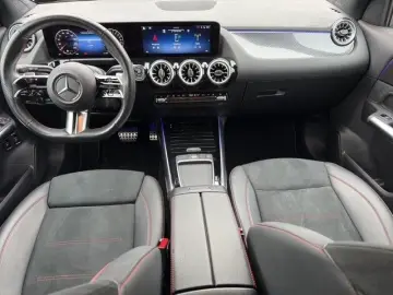 MERCEDES-BENZ GLA 250 e  AMG Hybrid Ambiente Kamera CarPlay