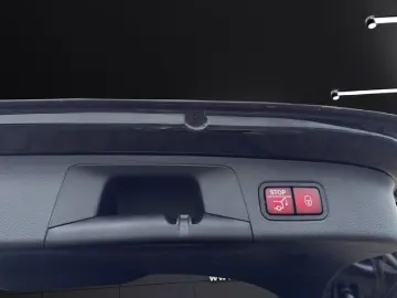 MERCEDES-BENZ GLA 250 e  AMG Hybrid Ambiente Kamera CarPlay