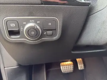 MERCEDES-BENZ GLA 250 e  AMG Hybrid Ambiente Kamera CarPlay