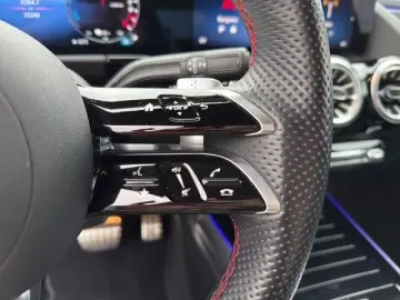 MERCEDES-BENZ GLA 250 e  AMG Hybrid Ambiente Kamera CarPlay