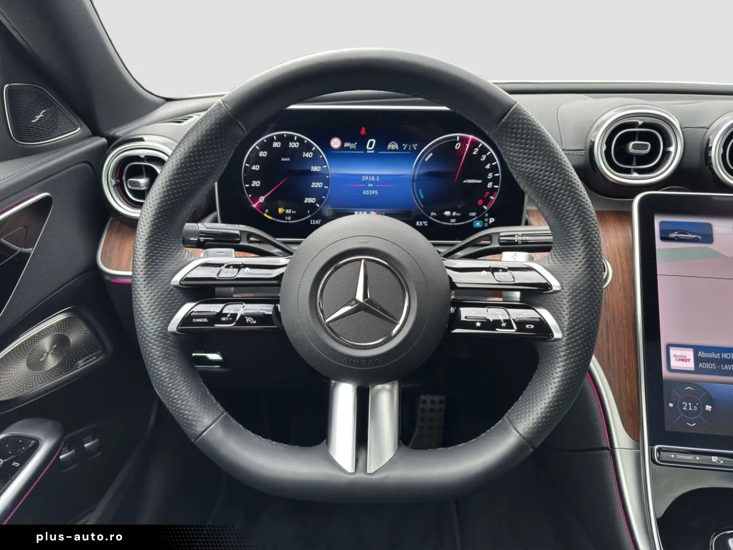 MERCEDES-BENZ C 300 e AMG AHK Digi-Light Pano Burmes&hellip;