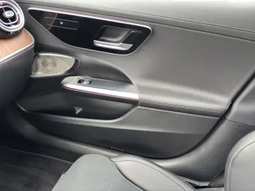 MERCEDES-BENZ C 300 e AMG AHK Digi-Light Pano Burmes&hellip;