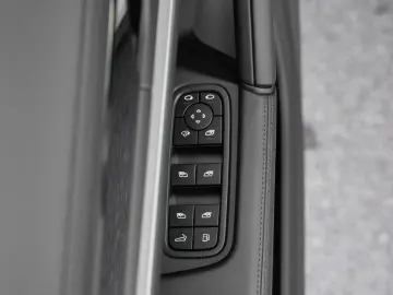 Porsche Cayenne E-Hybrid HA-Lenkung InnoDrive