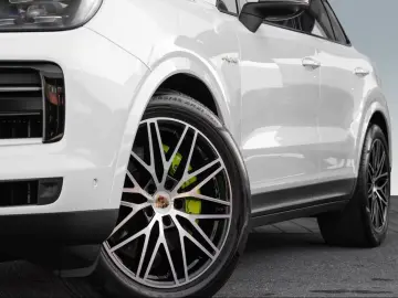 Porsche Cayenne E-Hybrid HA-Lenkung InnoDrive