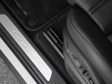 Porsche Cayenne E-Hybrid HA-Lenkung InnoDrive