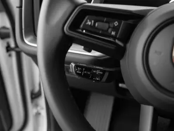 Porsche Cayenne E-Hybrid HA-Lenkung InnoDrive