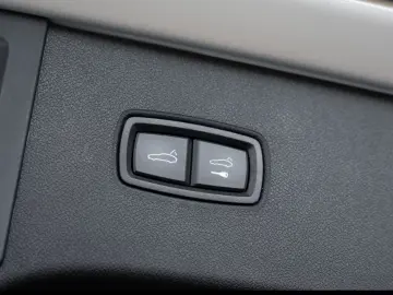 Porsche Cayenne E-Hybrid HA-Lenkung InnoDrive