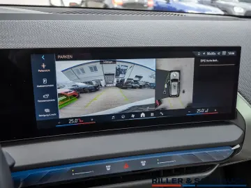 BMW X3 xDr20d  MSp 360  VentilatedSeats Panoramic H&K