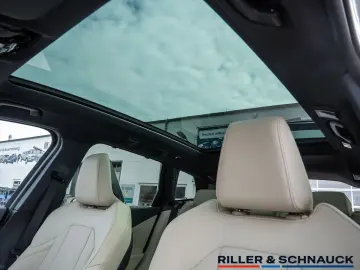 BMW X3 xDr20d  MSp 360  VentilatedSeats Panoramic H&K