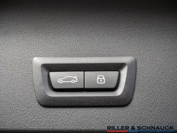 BMW X3 xDr20d  MSp 360  VentilatedSeats Panoramic H&K