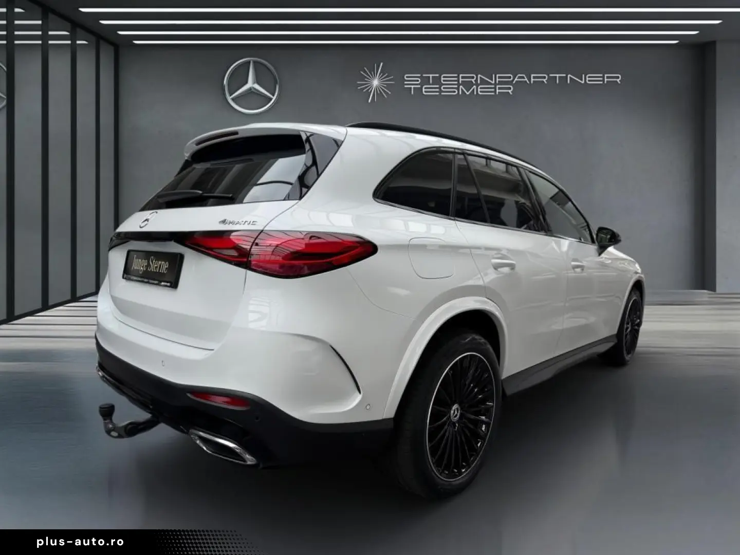 MERCEDES-BENZ GLC 300 e 4M AMG NIGHT PANO HUD AHK MBUX