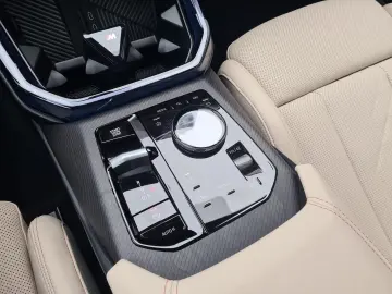 BMW X3 xdr20d MSpoPro BeigeLeather VentilatSeats 360 Keyless