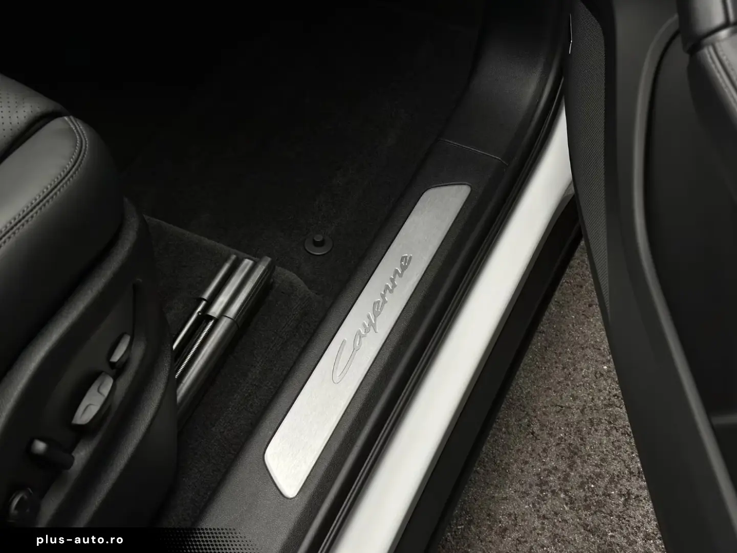 Porsche Cayenne E-Hybrid PANO BOSE SHZ