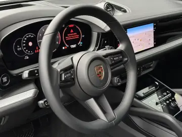Porsche Cayenne E-Hybrid PANO BOSE SHZ