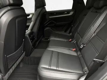 Porsche Cayenne E-Hybrid PANO BOSE SHZ