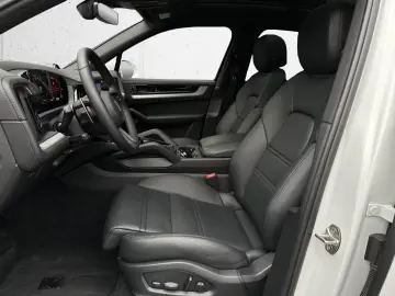 Porsche Cayenne E-Hybrid PANO BOSE SHZ