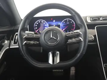 MERCEDES-BENZ S 400 d 4M AMG Pano Distronic Airmatic HUD