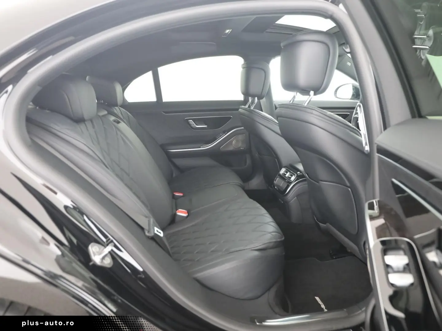 MERCEDES-BENZ S 400 d 4M AMG Pano Distronic Airmatic HUD