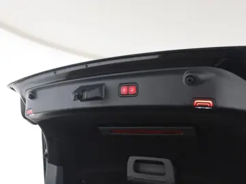 MERCEDES-BENZ S 400 d 4M AMG Pano Distronic Airmatic HUD