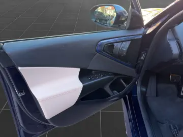 BMW X3 xDr20d MSPoPro IconicGlow H&K 360