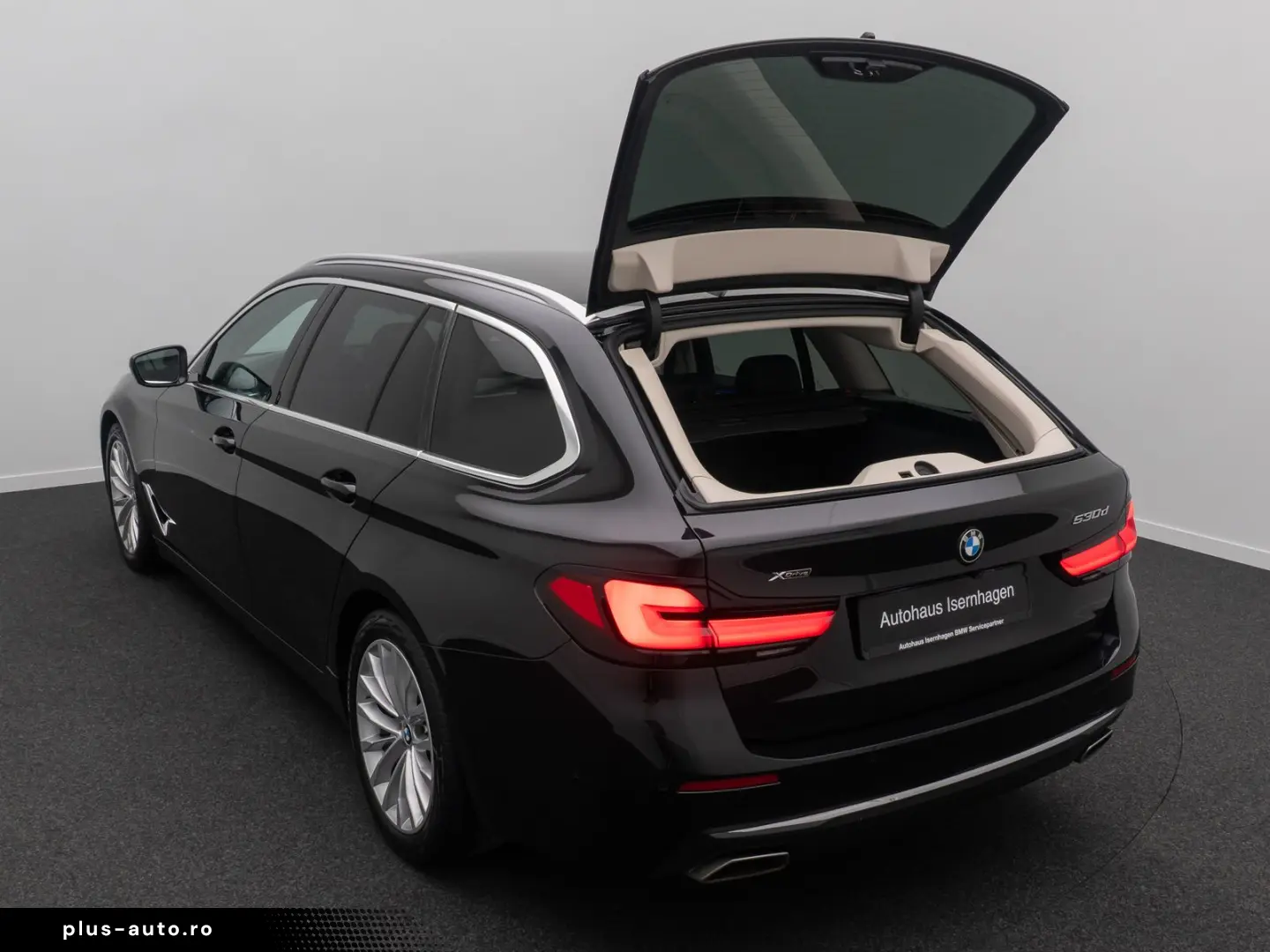 BMW 530d xD Luxury Line DAB HUD Kamera Sport Alarm