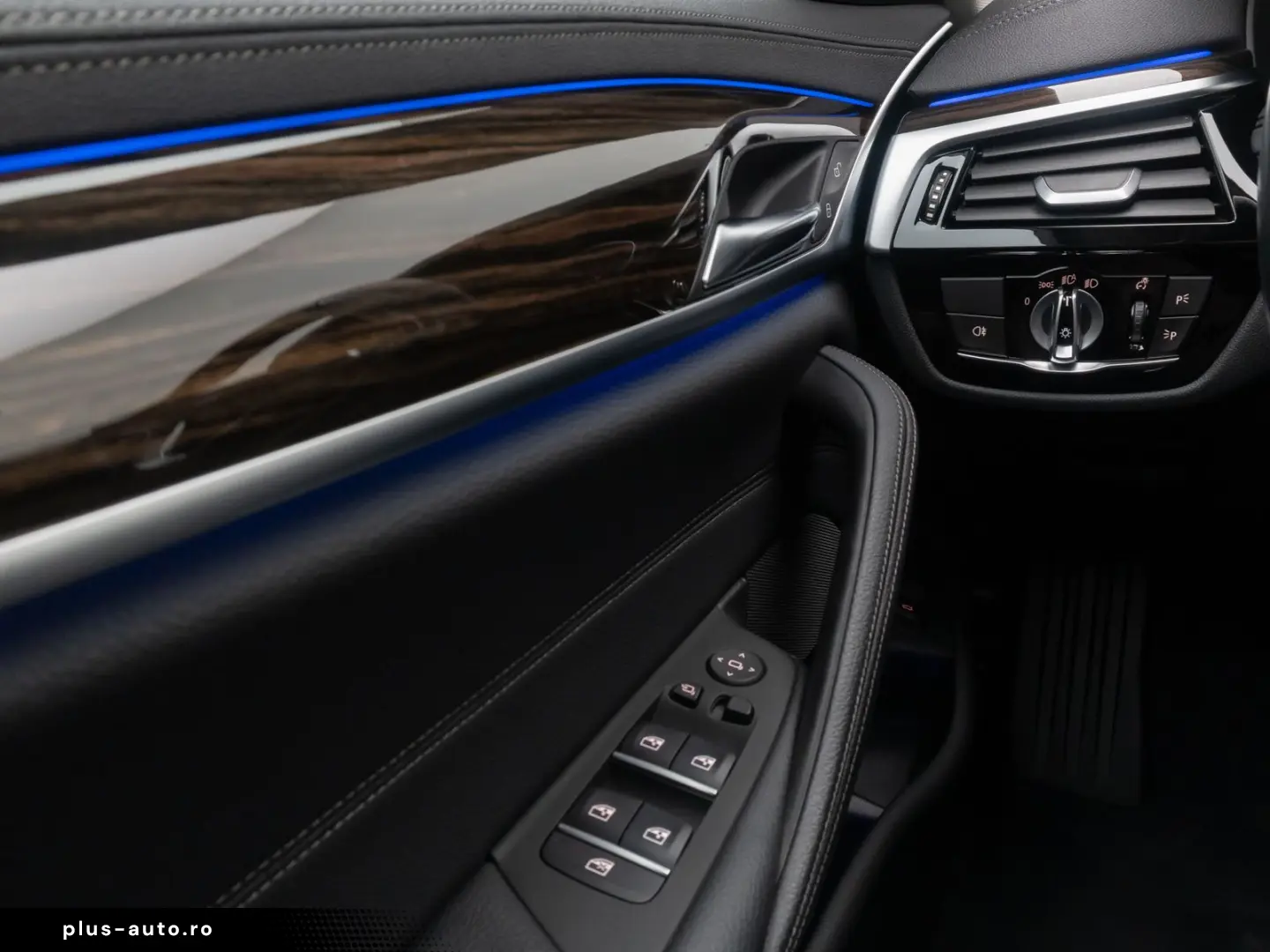 BMW 530d xD Luxury Line DAB HUD Kamera Sport Alarm