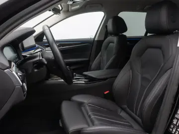 BMW 530d xD Luxury Line DAB HUD Kamera Sport Alarm