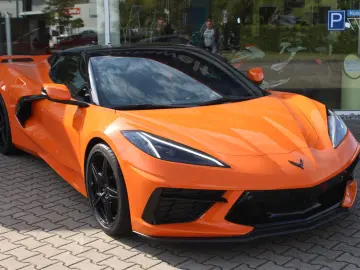 CORVETTE C8 Stingray Cabrio 3LT Z51 6 2l V8   Front Lift