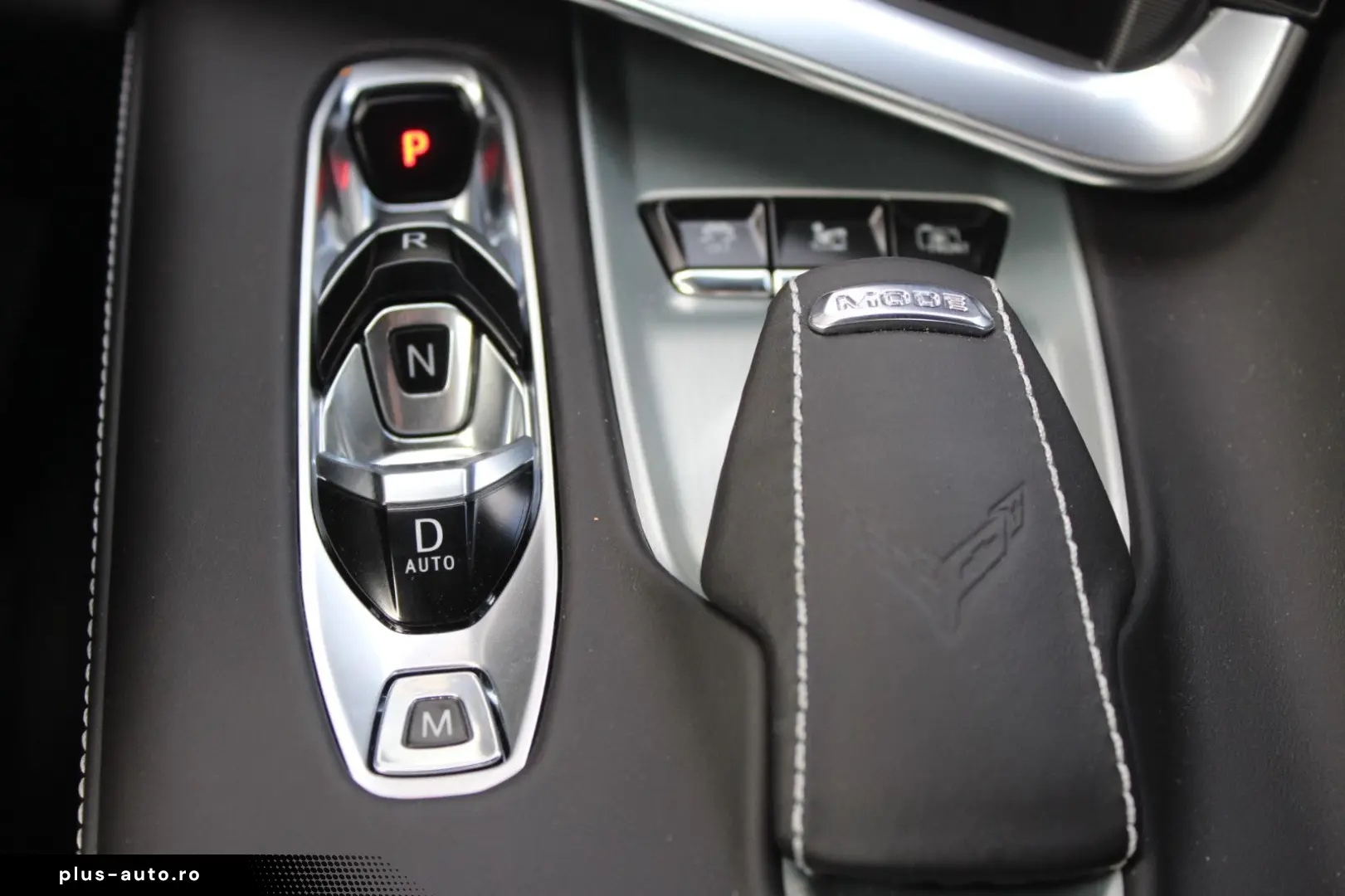 CORVETTE C8 Stingray Cabrio 3LT Z51 6 2l V8   Front Lift