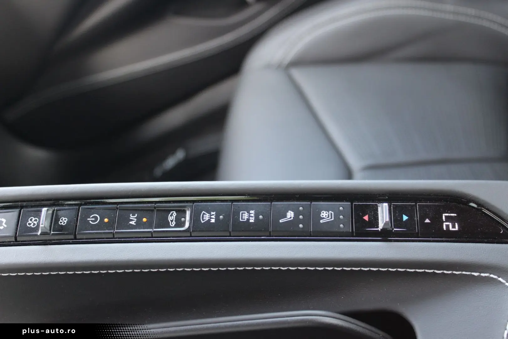 CORVETTE C8 Stingray Cabrio 3LT Z51 6 2l V8   Front Lift