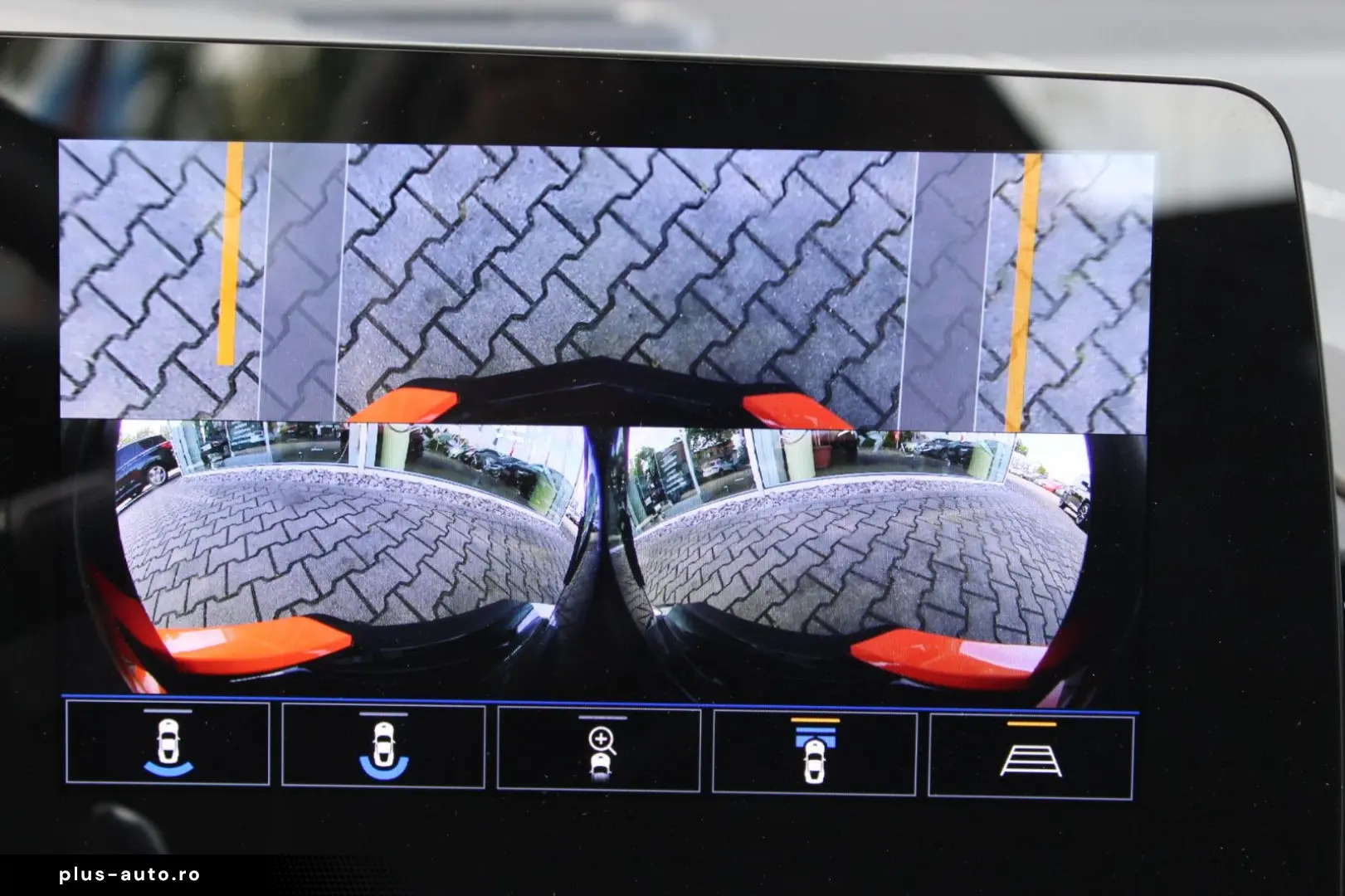 CORVETTE C8 Stingray Cabrio 3LT Z51 6 2l V8   Front Lift