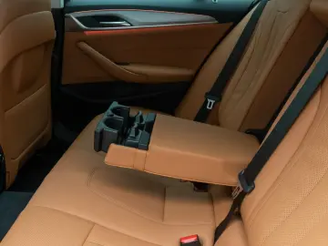 BMW 530d Sport Komfort DAB Kamera 4xKlima Alarm