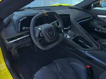 CORVETTE C8 Coupe 3LT  EU Modell 1 Hand