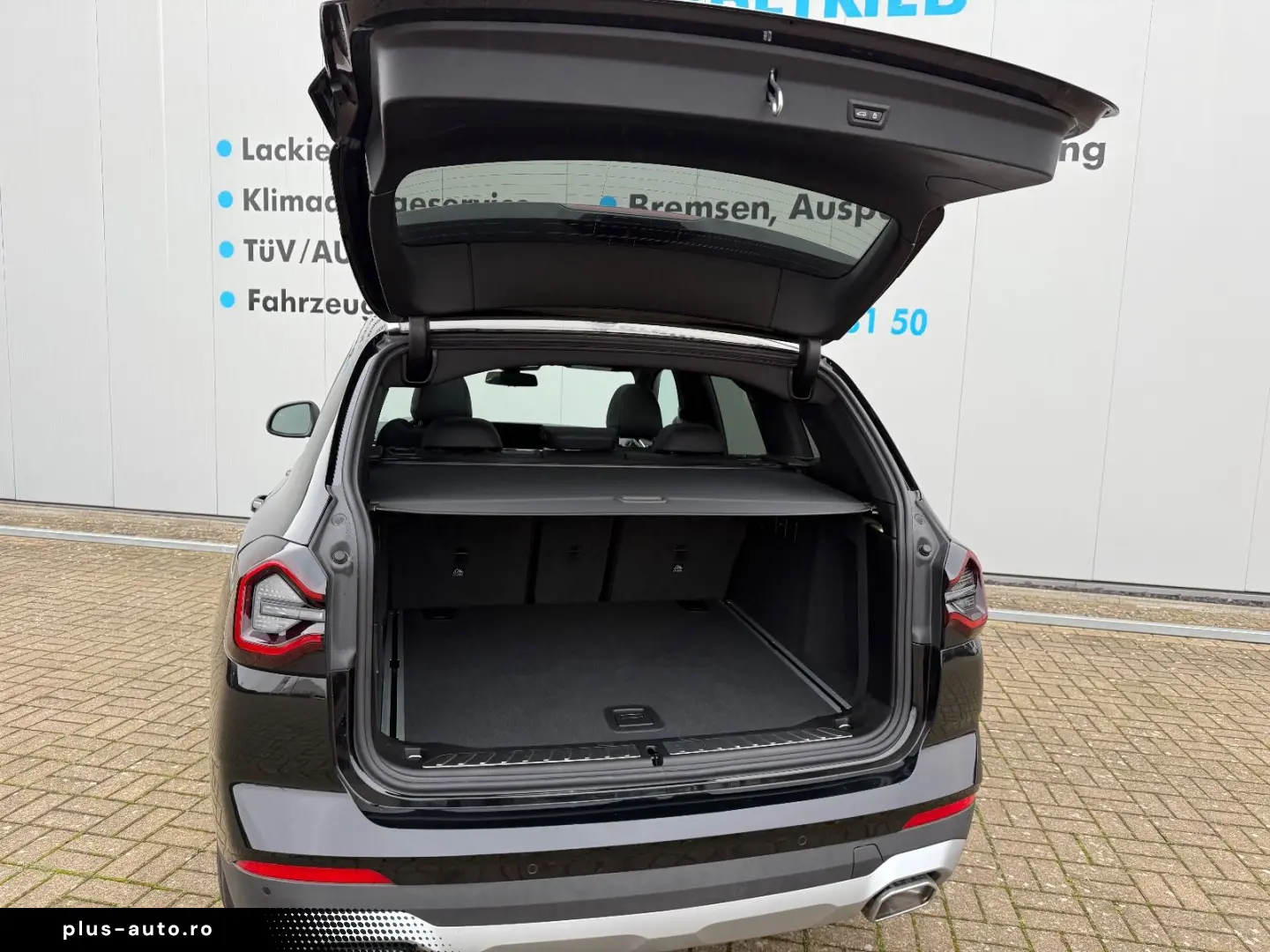 BMW X3 xDrive Harman HUD DAB PANO...