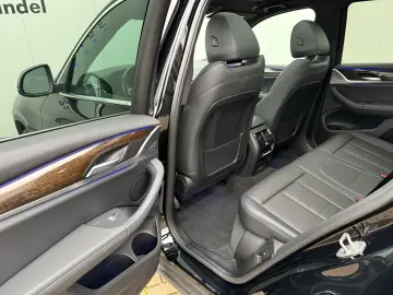 BMW X3 xDrive Harman HUD DAB PANO...