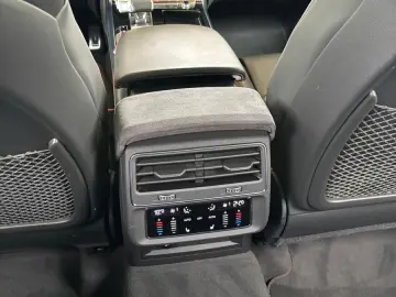 AUDI RSQ8 RS Q8 4.0 TFSI quattro VOLL CARBON SandHZ H