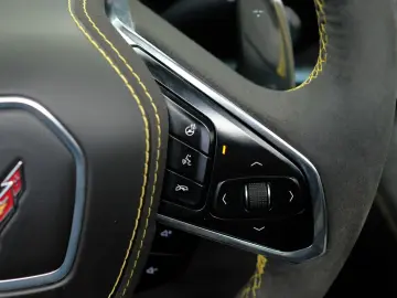 CORVETTE C8 3LT Targa LIFT MAGNETICRIDE EUROPA CARBON CAM